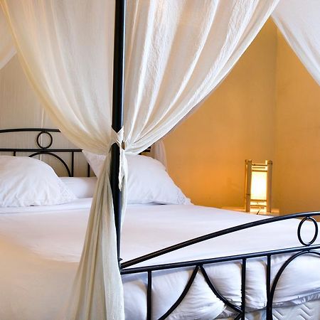 Chambres D'Hotes Jauregia Saint-Etienne-de-Baigorry Eksteriør bilde